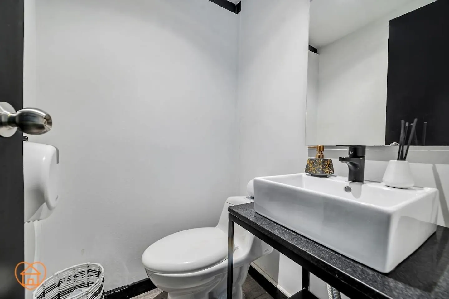 Japandihouse Hidden Gem In The Middle Of The City Medellin Apartment